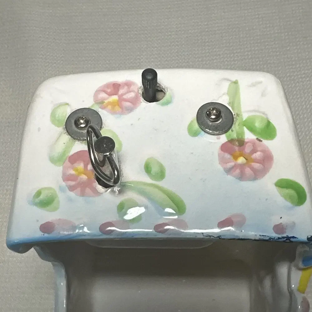 Vintage Ceramic Baby Nursery Bassinet Planter Music Box Rock a bye baby